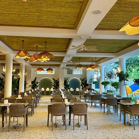 Blue Wave Hotel