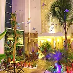 Hotell Blue Wave 4*