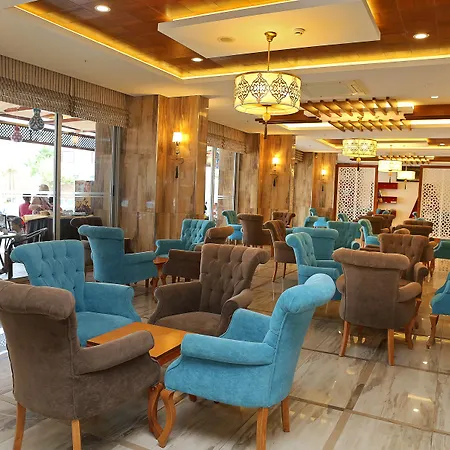 蓝波套房酒店